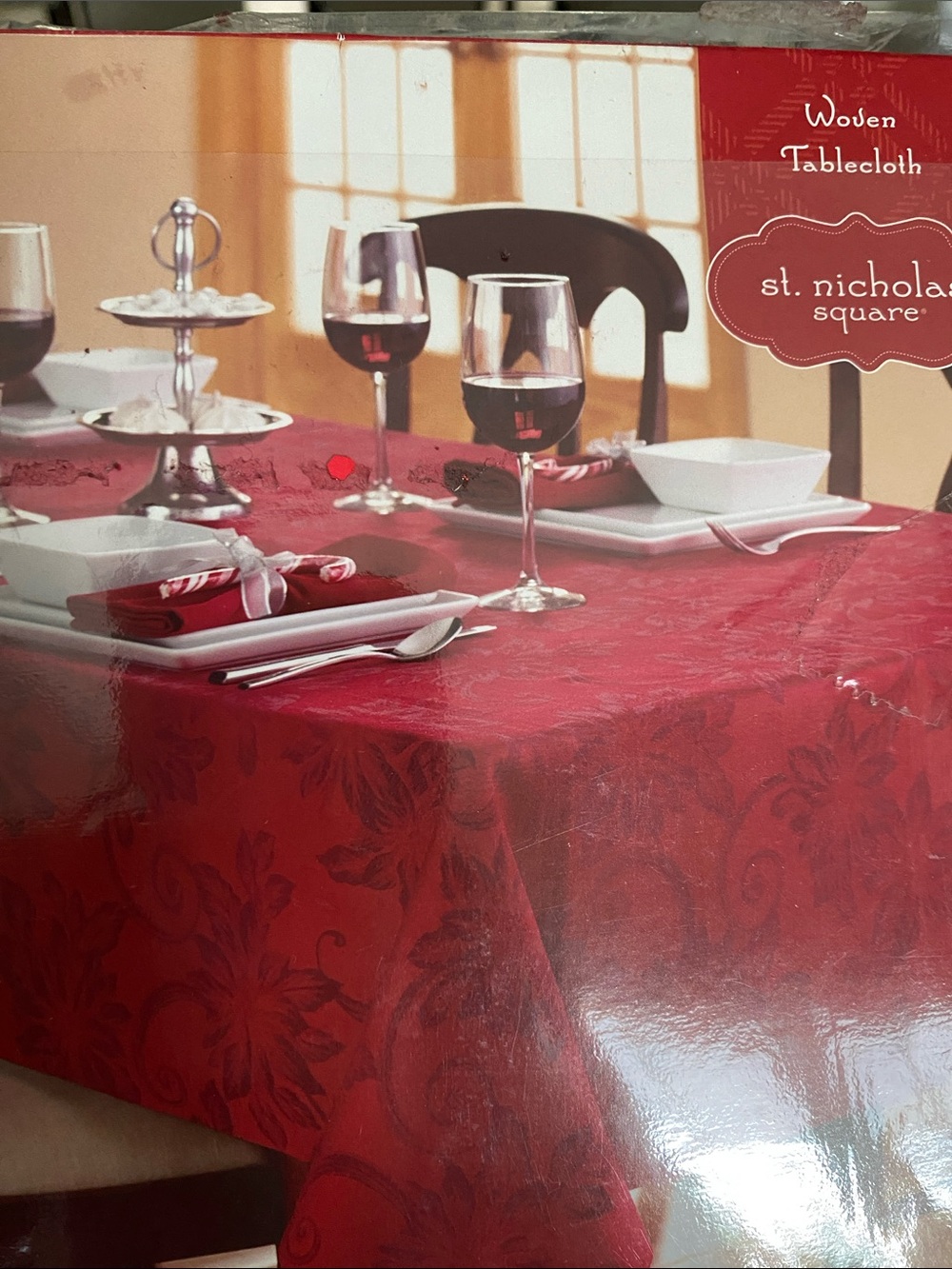 5 in Toal for 35.00
St. Nicholas Round Red Woven Damask Tablecloth 5 in total